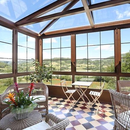 Villa Gelsomina Varano deʼ Melegari Екстериор снимка