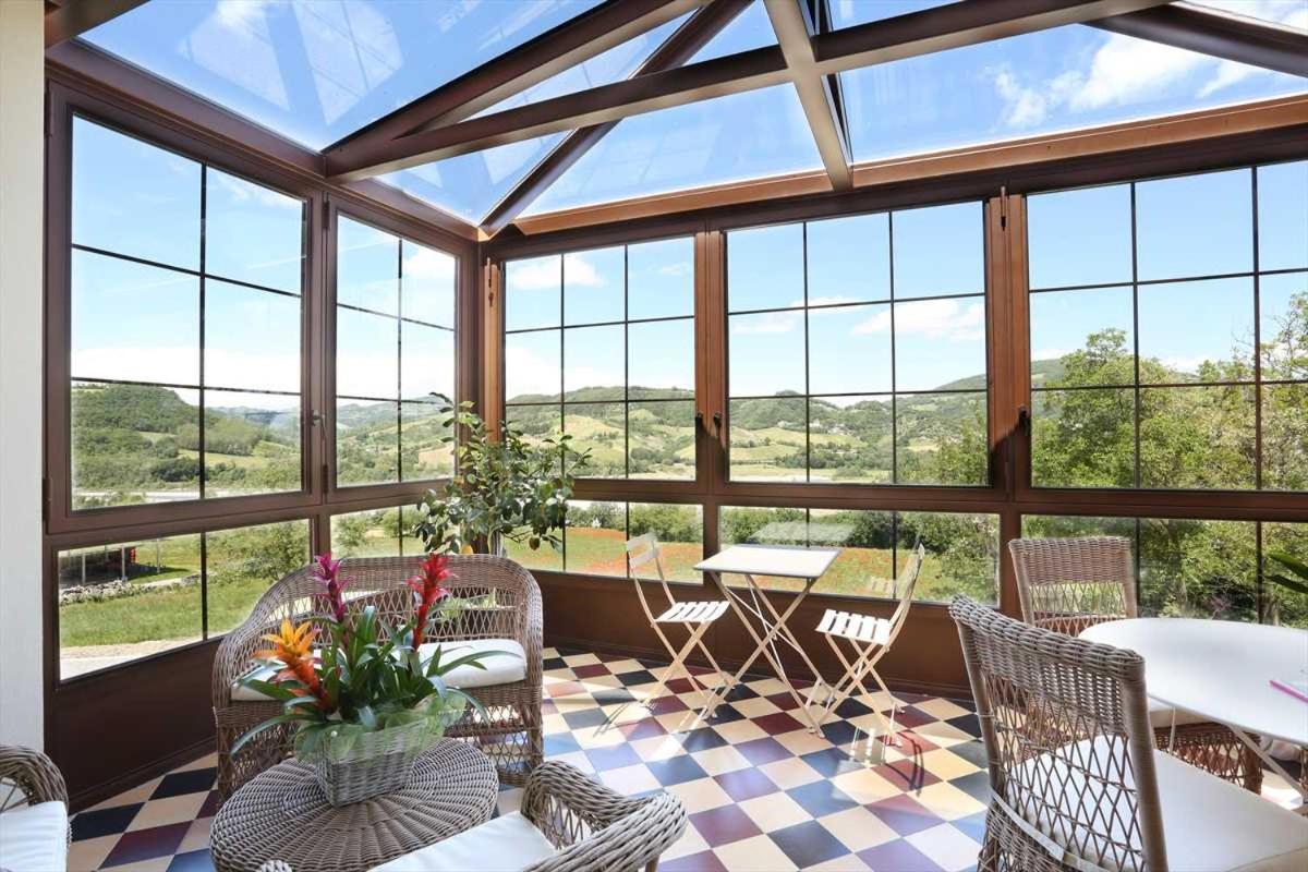 Villa Gelsomina Varano deʼ Melegari Екстериор снимка